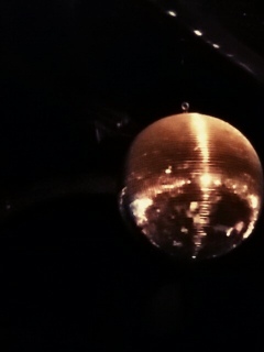 �~���[�{�[��